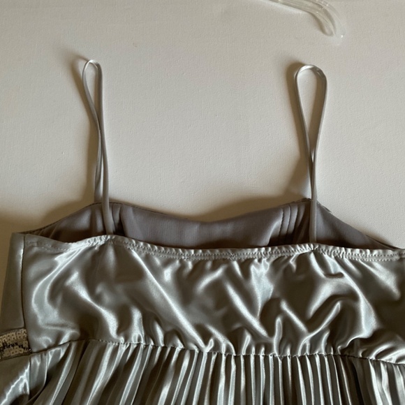 Silver Satin Party Dress with Sequin Waist and Plissé Skirt Size 4P - Picture 5 of 7